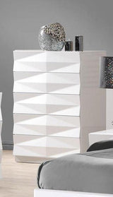 J&M Furniture - Verona White Lacquer 4 Piece Eastern King Platform Bedroom Set - 17688-K-4Set