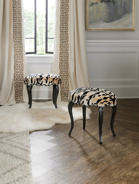 Hooker Furniture Sanctuary Tigre Ottoman