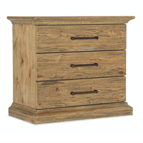 Big Sky Three-Drawer Nightstand Vintage Natural – Hooker Furniture