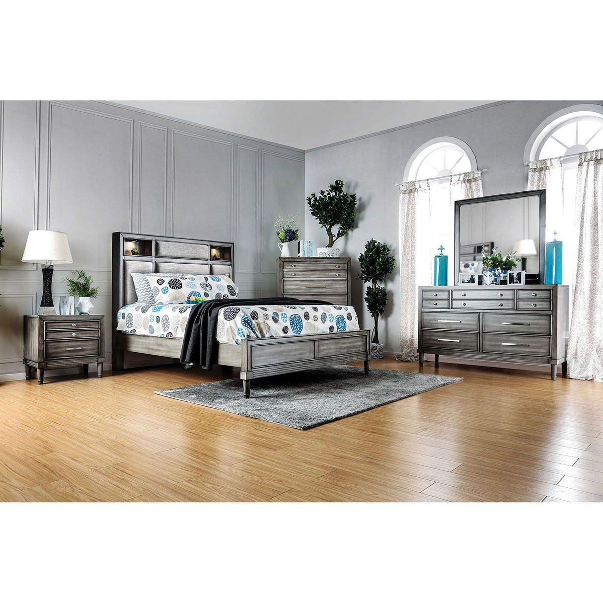 Daphne - 5 Piece Queen Bedroom Set With Chest - Gray | Home Elegance USA