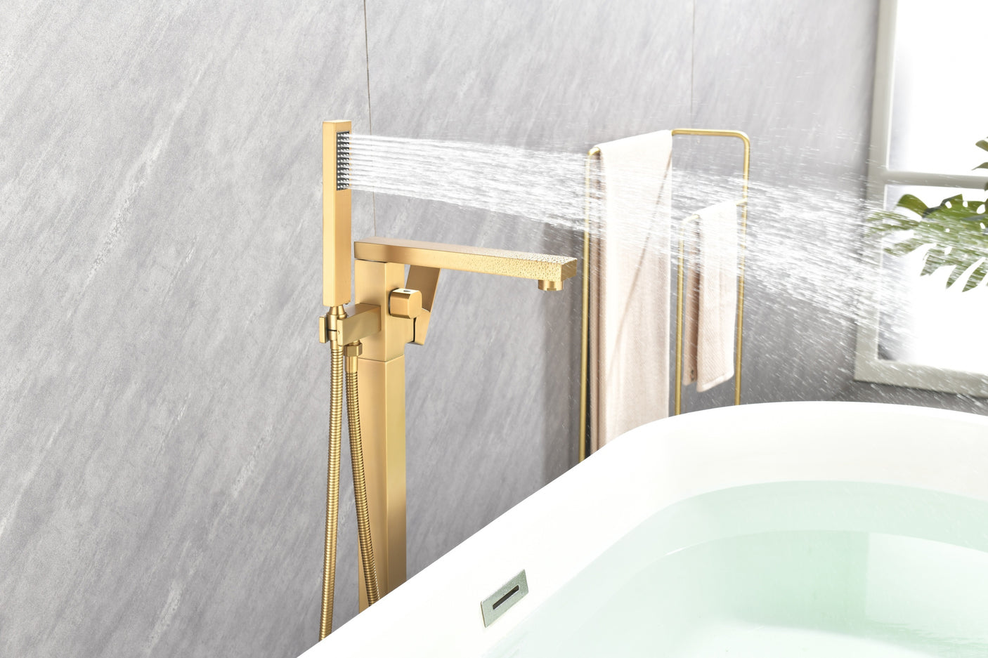 Freestanding Bathtub Faucet Tub Filler gold Floor Mount Bathroom Faucets Brass Single Handle with Hand Shower