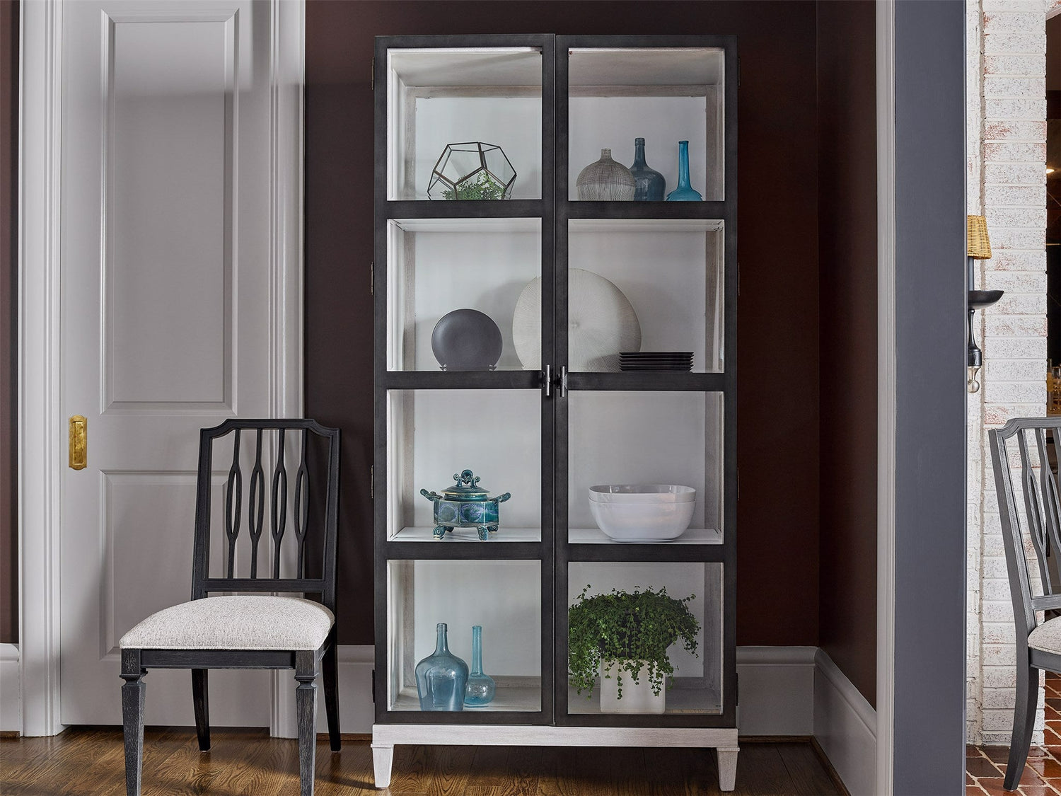 Midtown Simon Display Cabinet | Universal