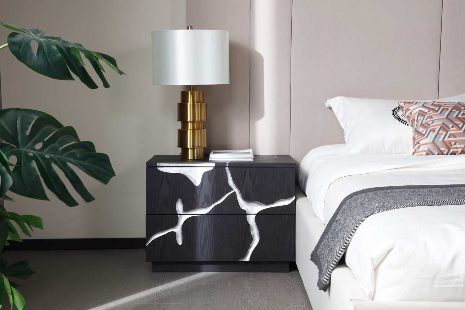 Vig Furniture Modrest Aspen - Modern Matte Brown Ash & Silver Nightstand