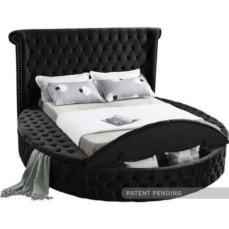 Meridian Furniture - Luxus Velvet King Bed In Black - Luxusblack-K