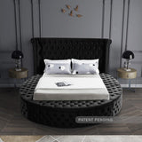 Meridian Furniture - Luxus Velvet Queen Bed In Black - Luxusblack-Q