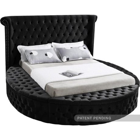 Meridian Furniture - Luxus Velvet Queen Bed In Black - Luxusblack-Q