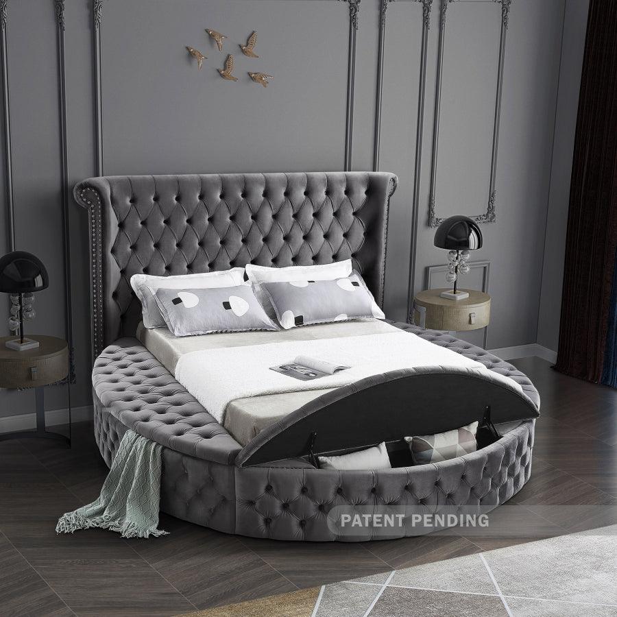 Meridian Furniture - Luxus Velvet Queen Bed In Grey - Luxusgrey-Q