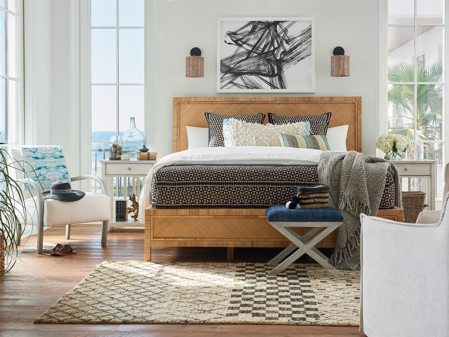Coastal Living Long Key Bed | Universal