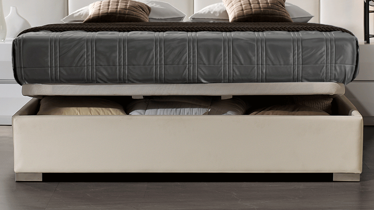 Esf Furniture - Martina 5 Piece King Storage Bedroom Set In Beige - Martinabedks-M152-C152-E100