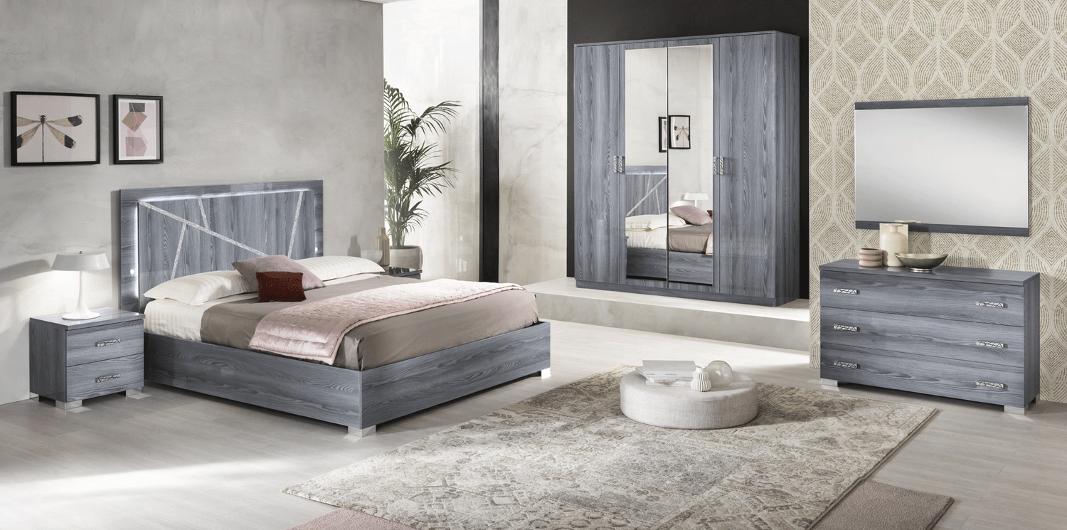 Esf Furniture - Nicole 5 Piece Queen Size Bedroom W/ Wooden Hb In Grey W/ Light - Nicoleqs-5Set