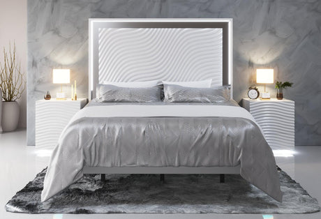 Franco Spain Wave 3 Piece Queen Bedroom Set In White - Waveqsbedehite-3Set | ESF