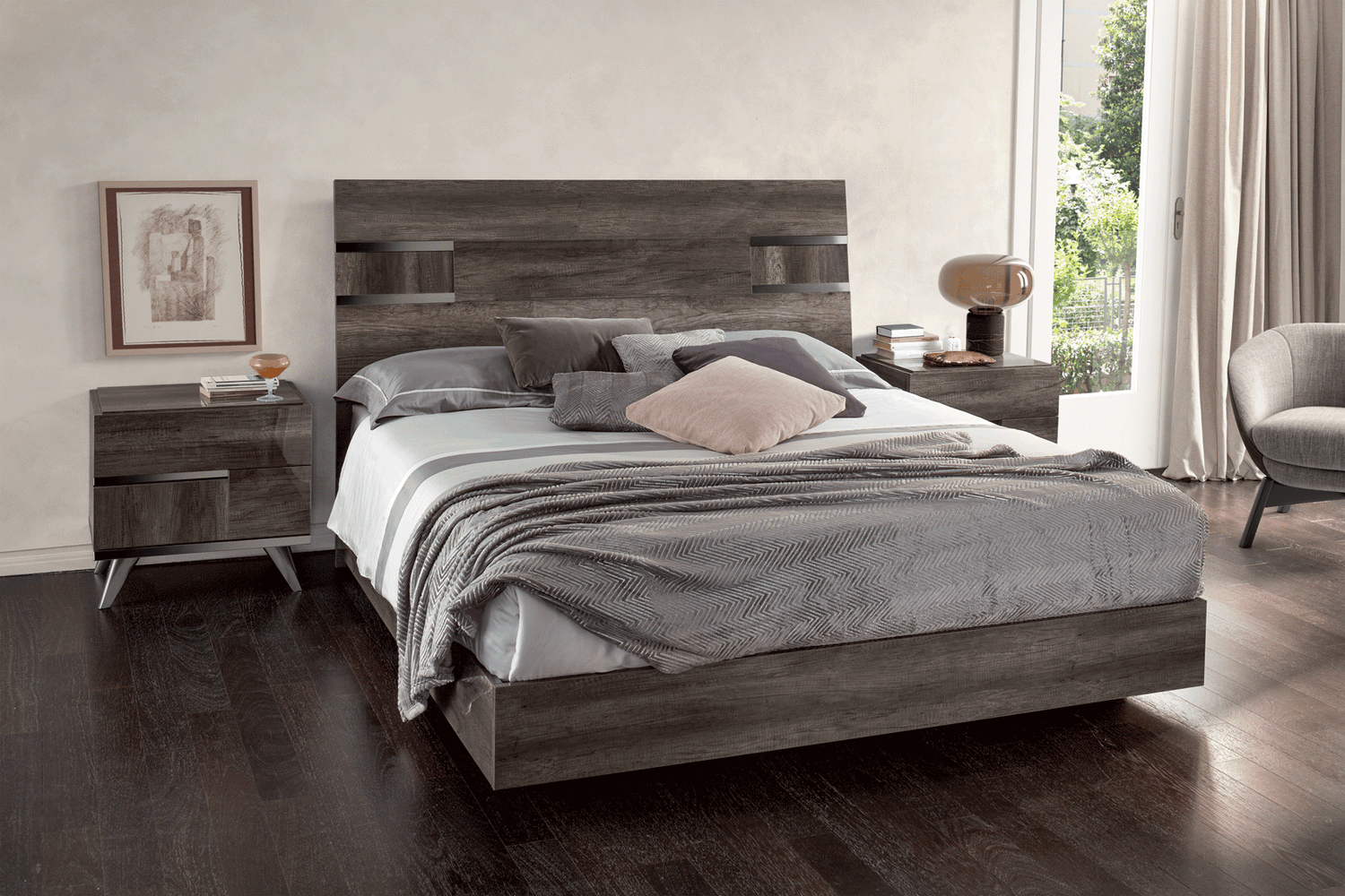 Esf Furniture - Medea Eastern King Bed In Vintage Oak - Medeaks
