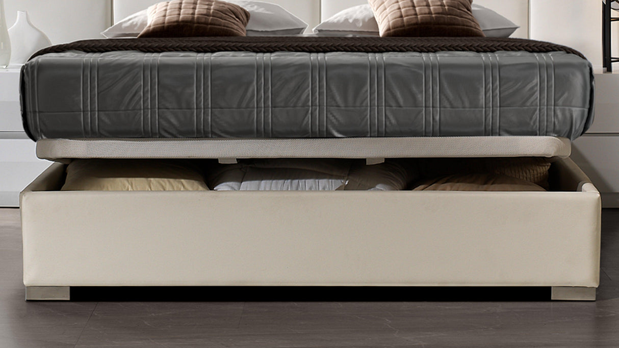 Esf Furniture - Martina 3 Piece Eastern King Storage Bedroom Set In White - Martinabedkswhite-3Set