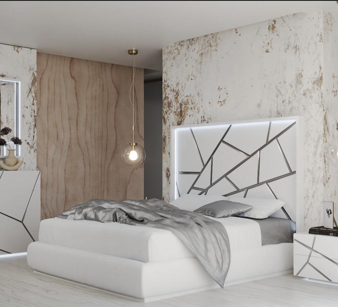 Esf Furniture - Franco Spain Gio Eastern King Size Bed W/Light In White - Gioksbed