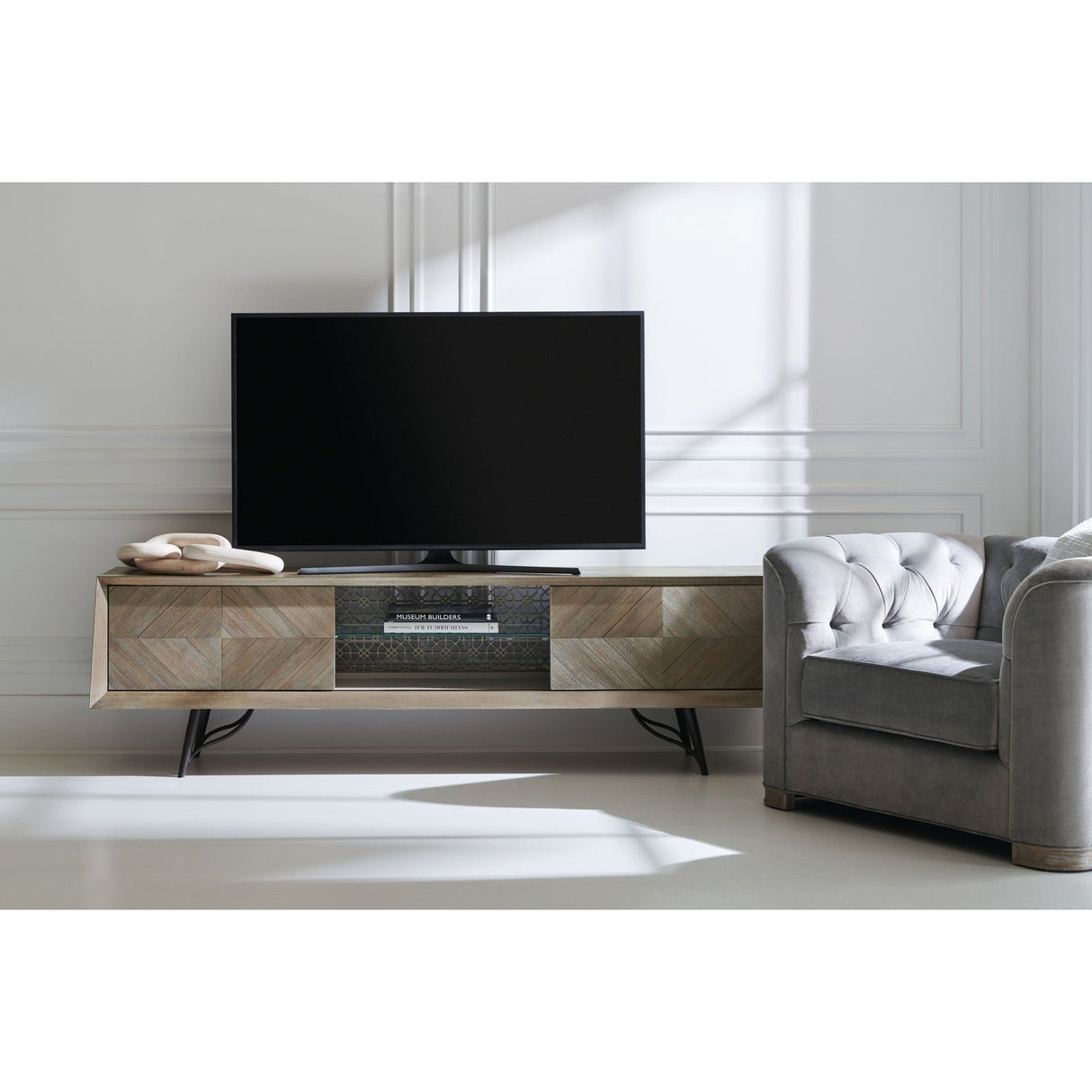 Caracole A Cut Above Entertainment Console Dsc - Home Elegance USA