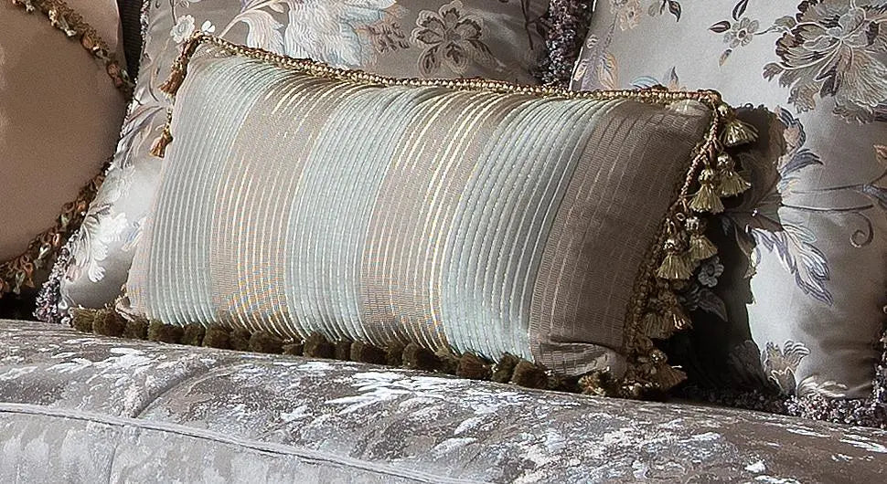 Oprah Traditional Style Chair in Metallic finish Wood - Home Elegance USA