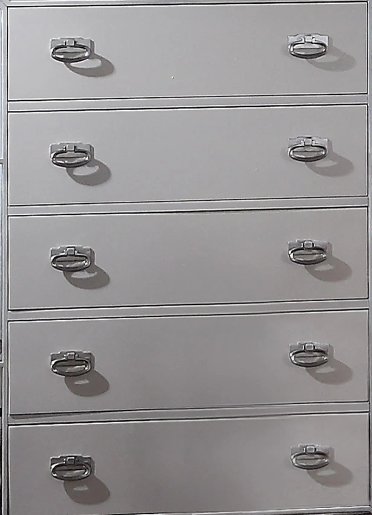 Gloria Contemporary Style Chest in White finish Wood - Home Elegance USA