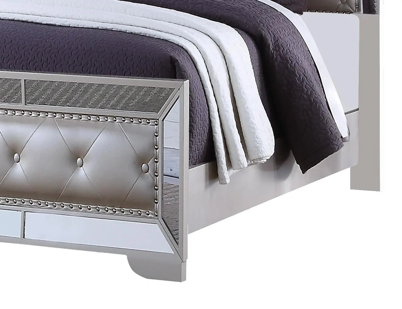 Gloria Contemporary Style King Bed in White finish Wood - Home Elegance USA