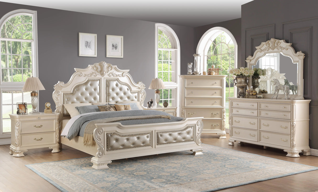 Victoria Traditional Style King Bed in Off-White finish Wood - Home Elegance USA