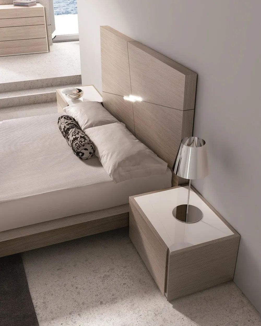 Evora Modern Bedroom Set by J&M Furniture J&M Furniture