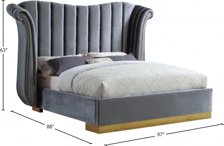 Flora Velvet Platform Bed by Meridian Furniture Meridian Furniture