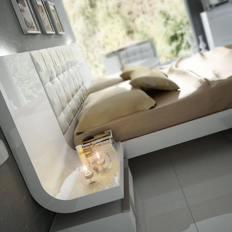Granada Contemporary Bedroom Set In Glossy White Finish | ESF