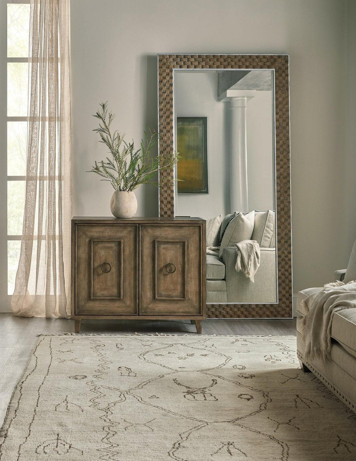 Hooker Furniture Accents Sundance Floor Mirror