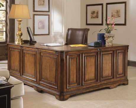 Hooker Furniture Brookhaven Executive L Desk