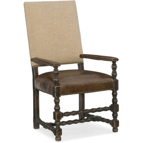 Hill Country Comfort Upholstered Arm Chair Anthracite Black – Hooker Furniture