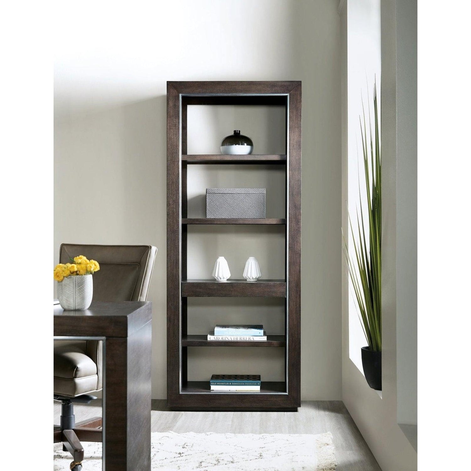 Hooker Furniture House Blend Etagere