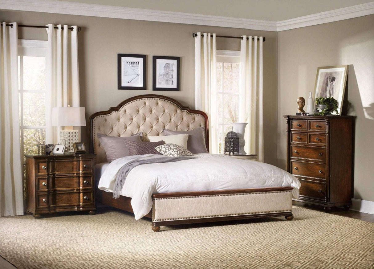 Hooker Furniture Leesburg Upholstered Bed With Wood Rails