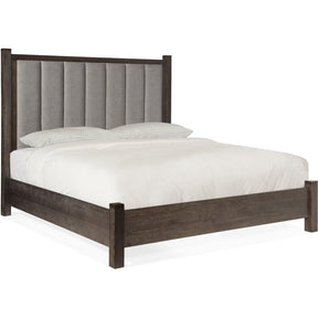 Jackson Vertically Channeled Poster Bed in Smoky Arabica | Hooker Furniture