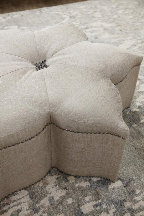 Hooker Furniture Sanctuary Star Of The Show Ottoman