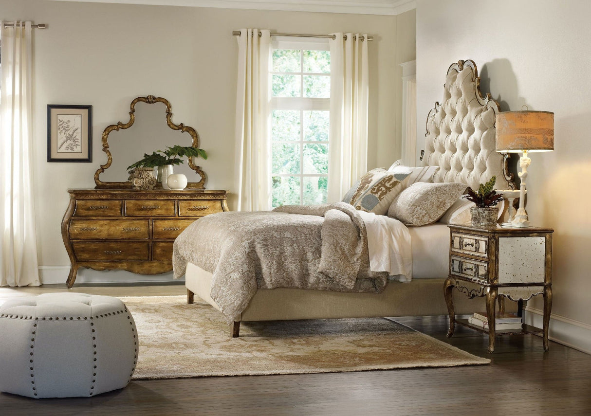 Hooker Furniture Sanctuary Tufted Bed - Bling