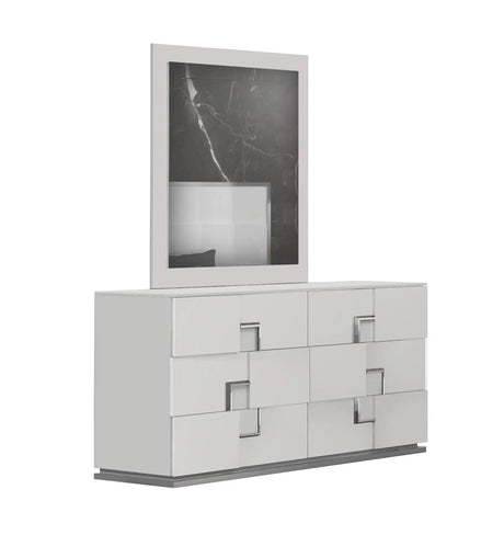 Infinity Modern Bedroom Set by J&M Furniture J&M Furniture