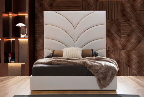 Laura Gold Detailed Queen/King Size Upholstery Bed made with Wood in White - Home Elegance USA