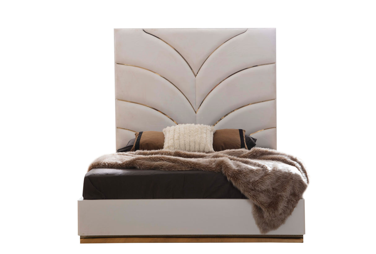 Laura Gold Detailed Queen/King Size Upholstery Bed made with Wood in White - Home Elegance USA