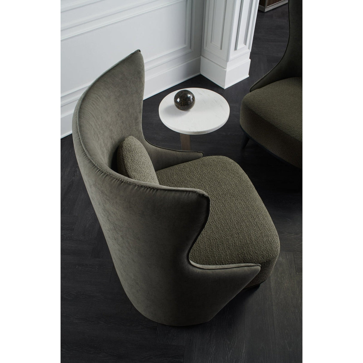 Caracole Modern La Moda Forma Accent Chair - Home Elegance USA