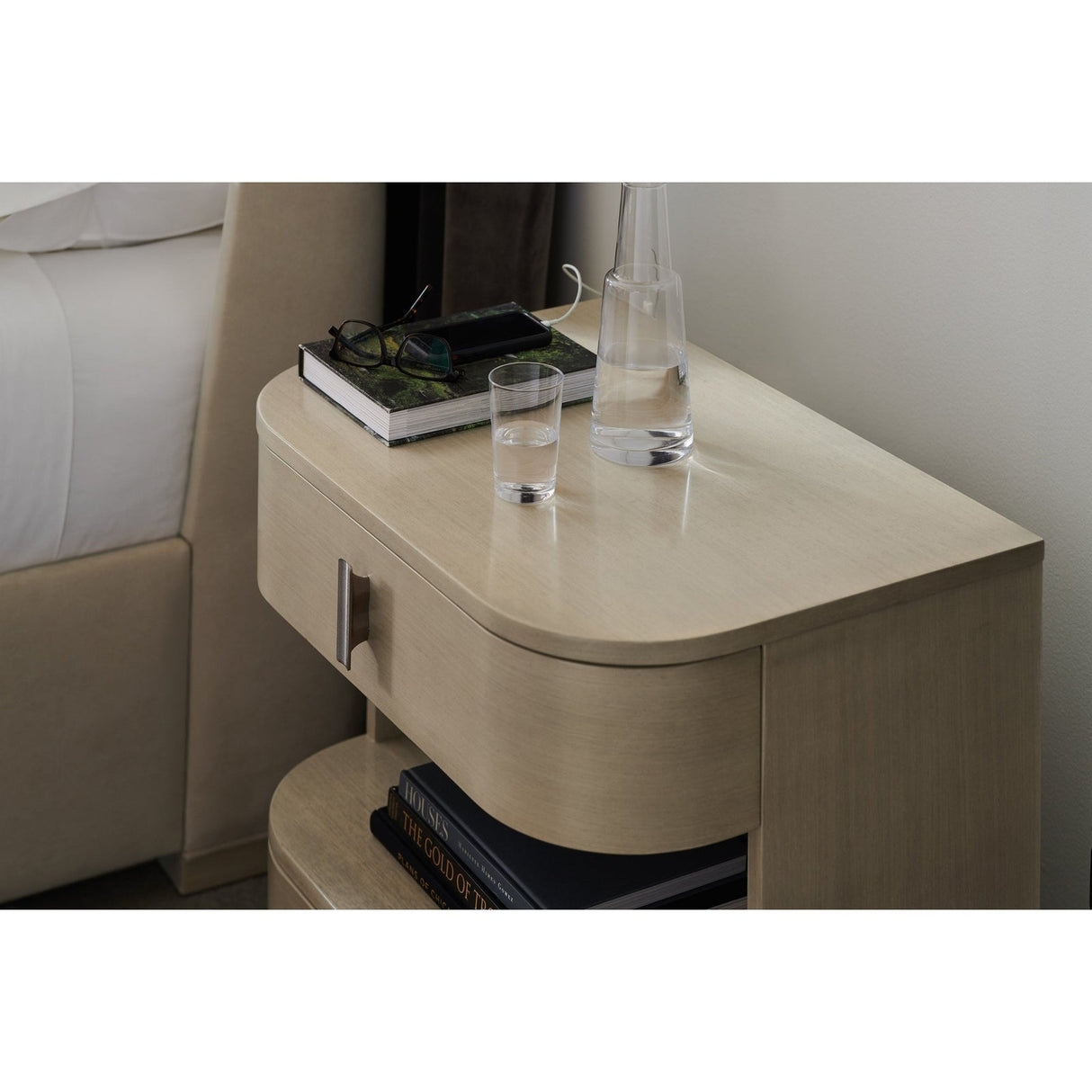 Caracole Modern La Moda Da Vita Open Nightstand - Home Elegance USA