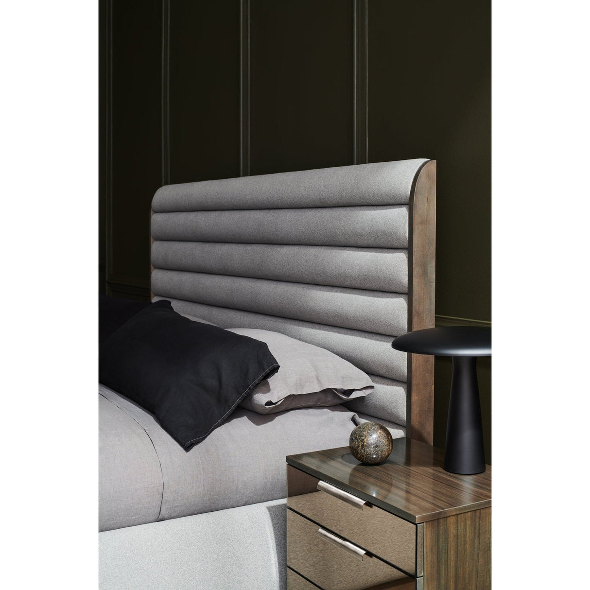 Caracole Modern La Moda Uph Panel Bed - Home Elegance USA