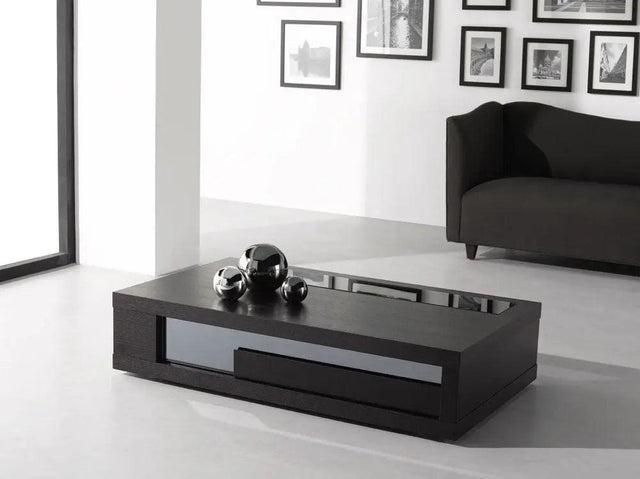 Modern Coffee Table 900 by J&M Furniture J&M Furniture