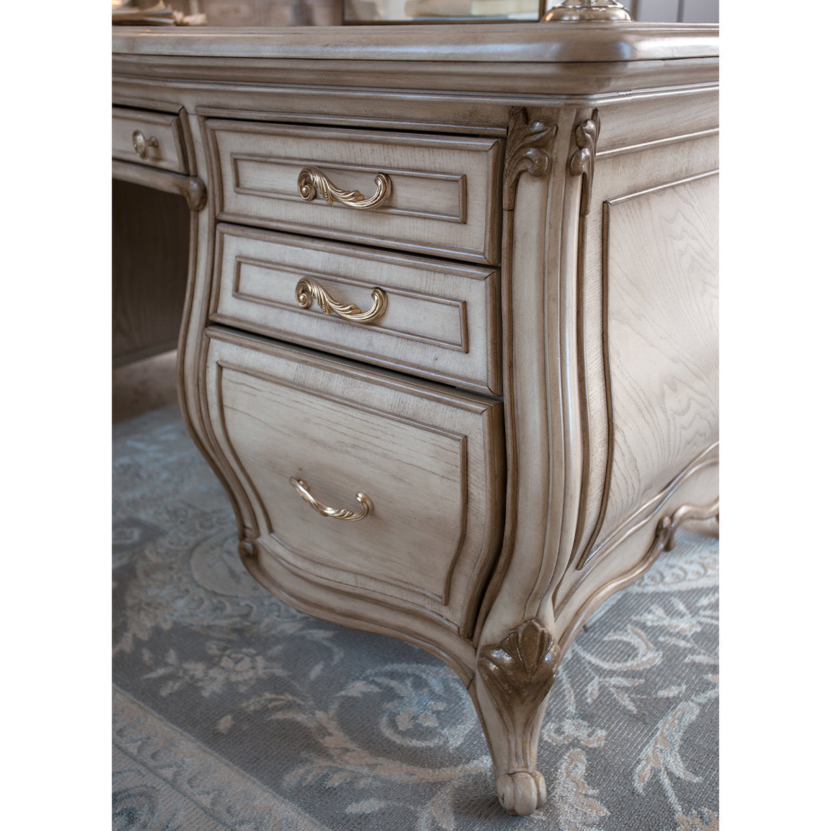 Michael Amini Platine De Royale Champagne Desk - Home Elegance USA