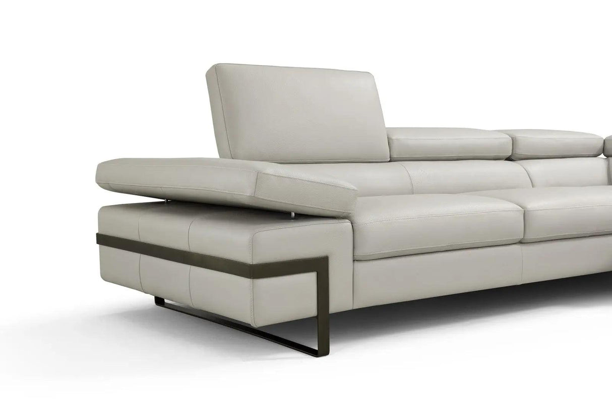 Rimini Italian Leather Sectional by J&M Furniture J&M Furniture
