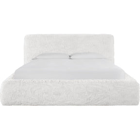 Modern Farmhouse Highland Bed | Universal