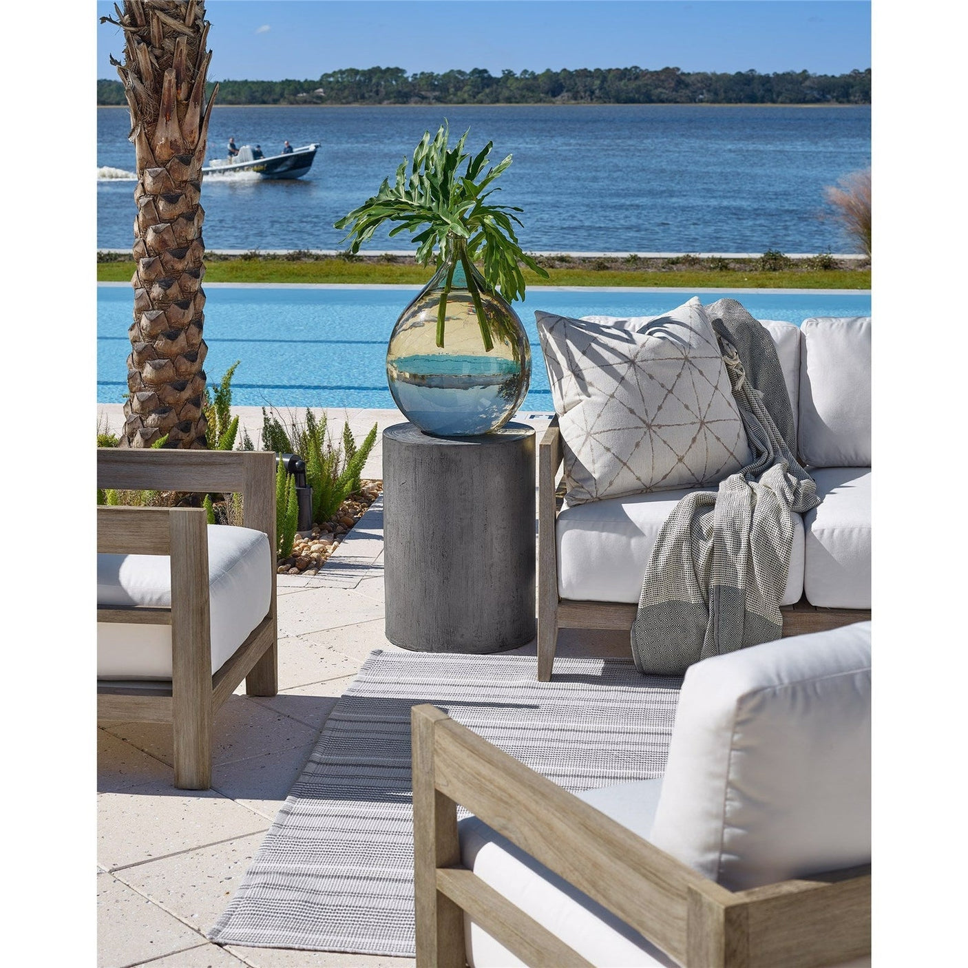 Universal Furniture Coastal Living Outdoor Oahu Side Table