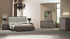 Copenhagen 5 Piece Queen Bedroom Set - 18777-Q-5Set | J&M