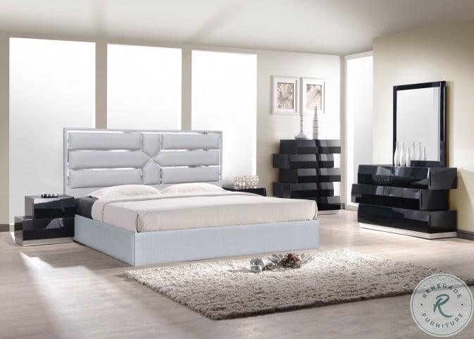 Da Vinci King Bed In Silver Grey - 18731K | J&M | Home Elegance USA