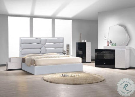 Da Vinci King Bed In Silver Grey - 18731K | J&M