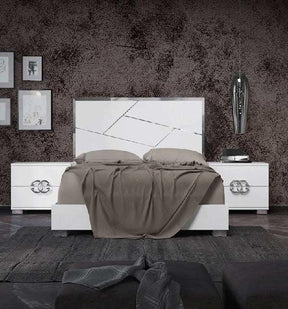 Status Italy King Bed In White - Dafnebedks | ESF