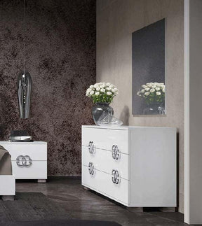 Status Italy Double Dresser With Mirror In White - Dafneddm | ESF